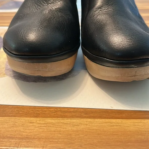 Gentle Souls Black Wedge Bootie - Picture 4 of 7